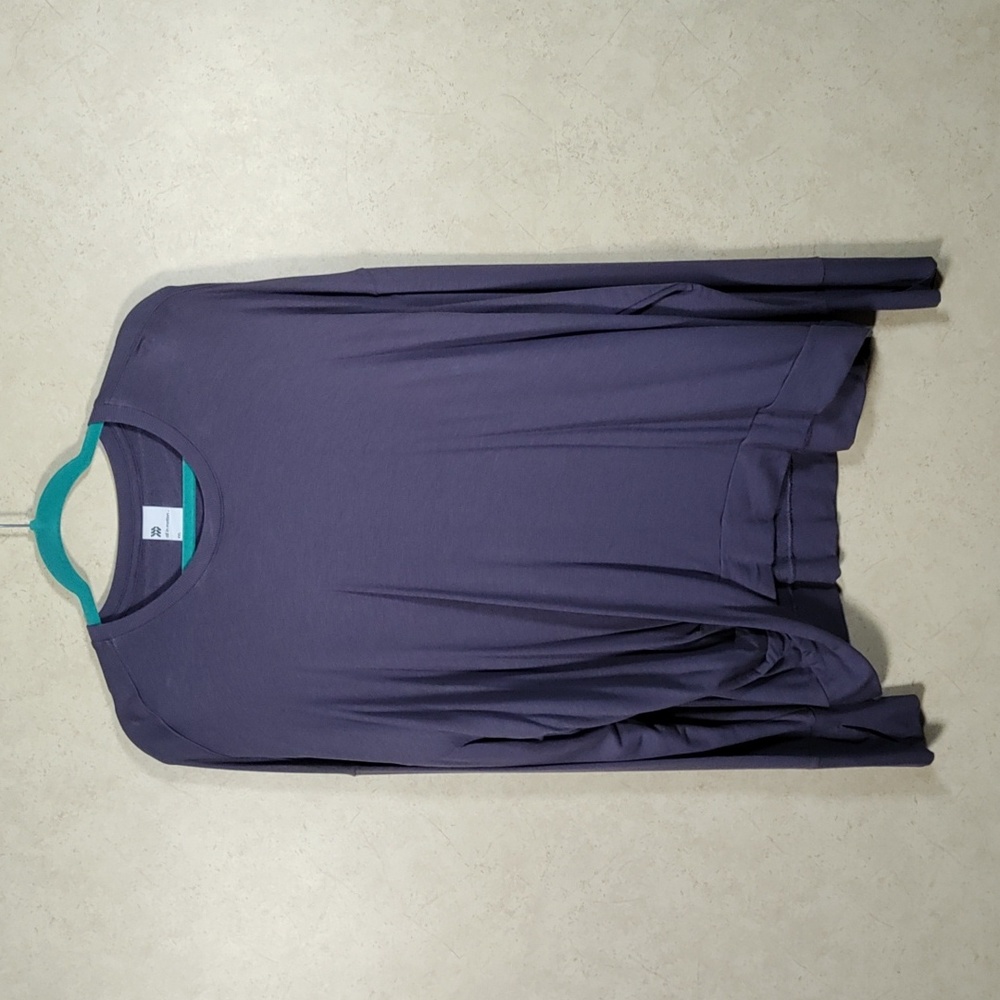 all in motion Long Sleeve Tee in Purple